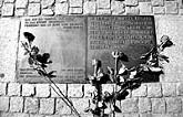Bebel-Platz: Gedenken an die Bücherverbrennung 1933; Foto: ND, Udo Klein 