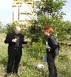 Andreas Nachama und Petra Pau in der Gedenkstätte Topografie des Terrors Foto: Monika von der Lippe