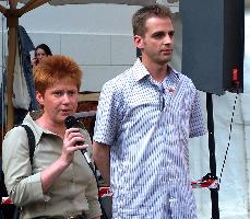 Petra Pau und Stefan Liebich im Bötzow-Viertel; Foto: Axel Hildebrandt