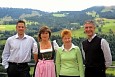 Treff im Allgäu mit Gastgebern und Tourismus-Direktion; Foto: Elke Brosow, Montage: Axel Hildebrandt