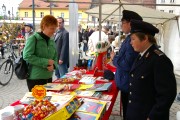 Am Stand der Parkeisenbahn in der Köpenicker Altstadt; Foto: Elke Brosow