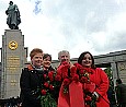 Kranzniederlegung am Mahnmal im Tiergarten; Foto: Axel Hildebrandt