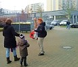 Unterwegs im Wahlkreis vor dem MIX- Markt; Foto: Axel Hildebrandt