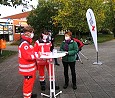 Ehrenamtliche Quarantäne-Engel vom DRK-Kreisverband Berlin-Nordost e.V. auf dem Helene-Weigel-Platz; Foto: privat