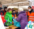 DRK-Aktion auf dem Helene-Weigel-Platz; Foto: Heidi Wagner