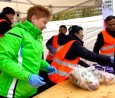 DRK-Aktion auf dem Helene-Weigel-Platz; Foto: Helmand